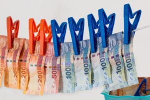 Neuer FATF-Präsident setzt klare Schwerpunkte: Betrugsbekämpfung, risikobasierter Ansatz und Informationsaustausch